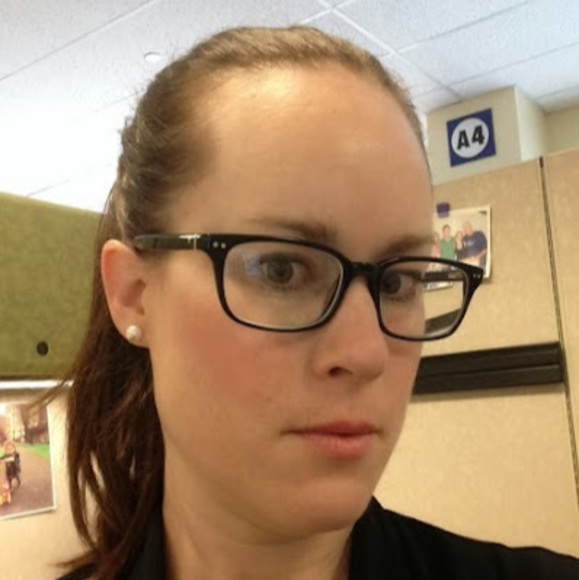 Meet your Posher, Leslie - Picture 1 of 1